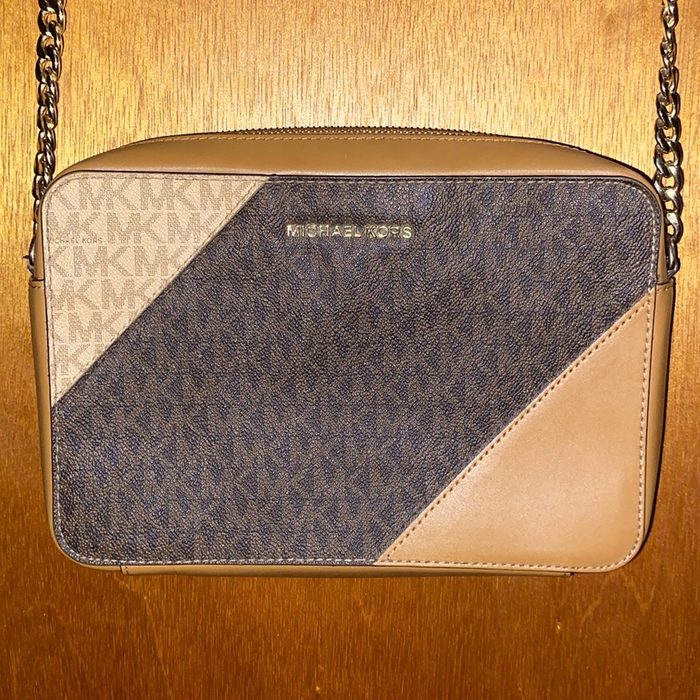 Michael kors cross body bag